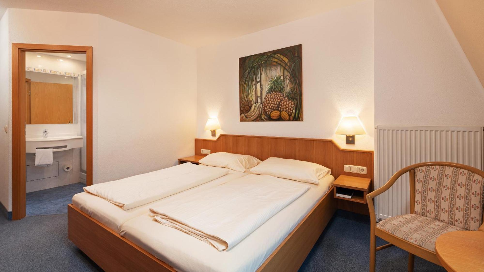 Gasthof Hotel Anker Sommerhausen Exteriör bild